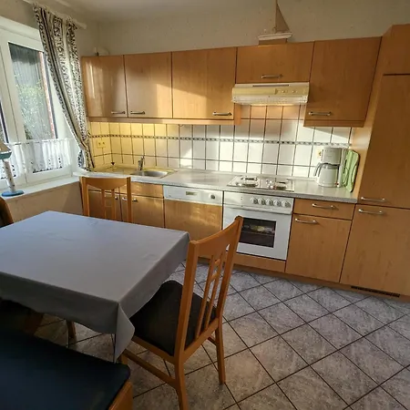Haus Friesenglueck Silbermoeve Апартаменты Alkersum